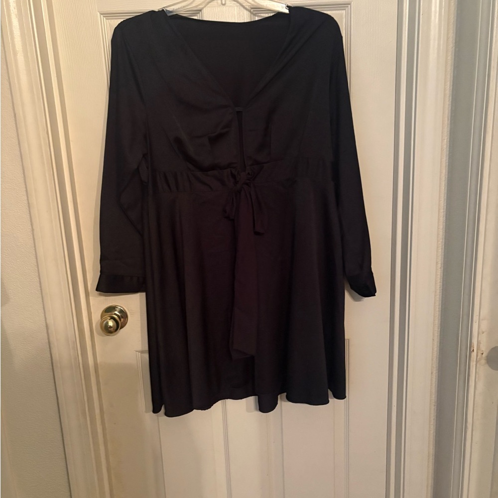 Elegant Black Mini Dress